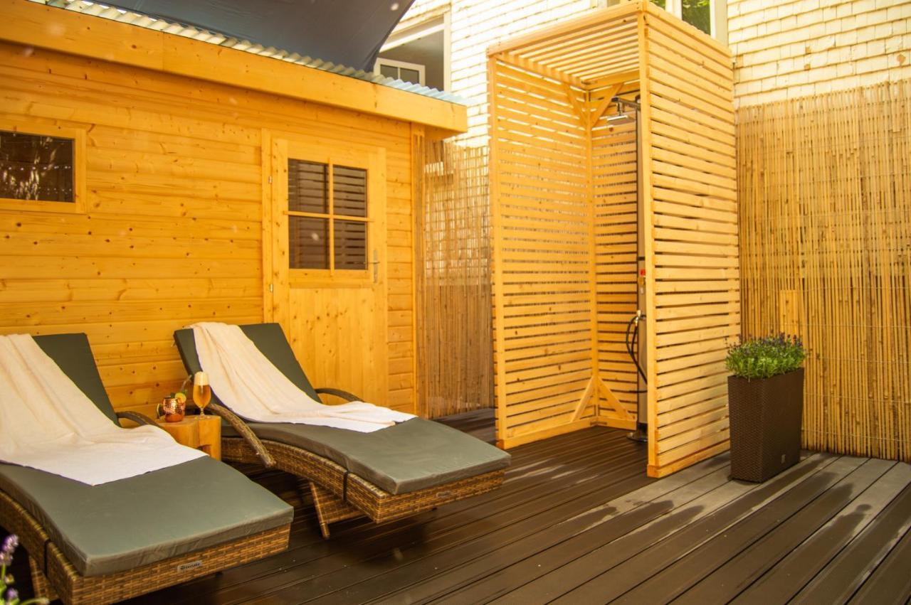 Wellnessoase Mitten In Der Wasserfallstadt Triberg Triberg im Schwarzwald Екстериор снимка